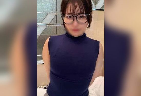 [FC2-PPV-4983528] An ordinary office lady with a boyfriend reappears and loves being penetrated from behind by a big dick ♡ The sight of her sticking